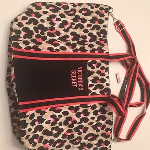 Victoria's secret weekender bag